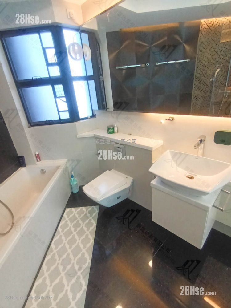 雅典居 售盘 3 房 , 2 浴室 1,435 平方尺