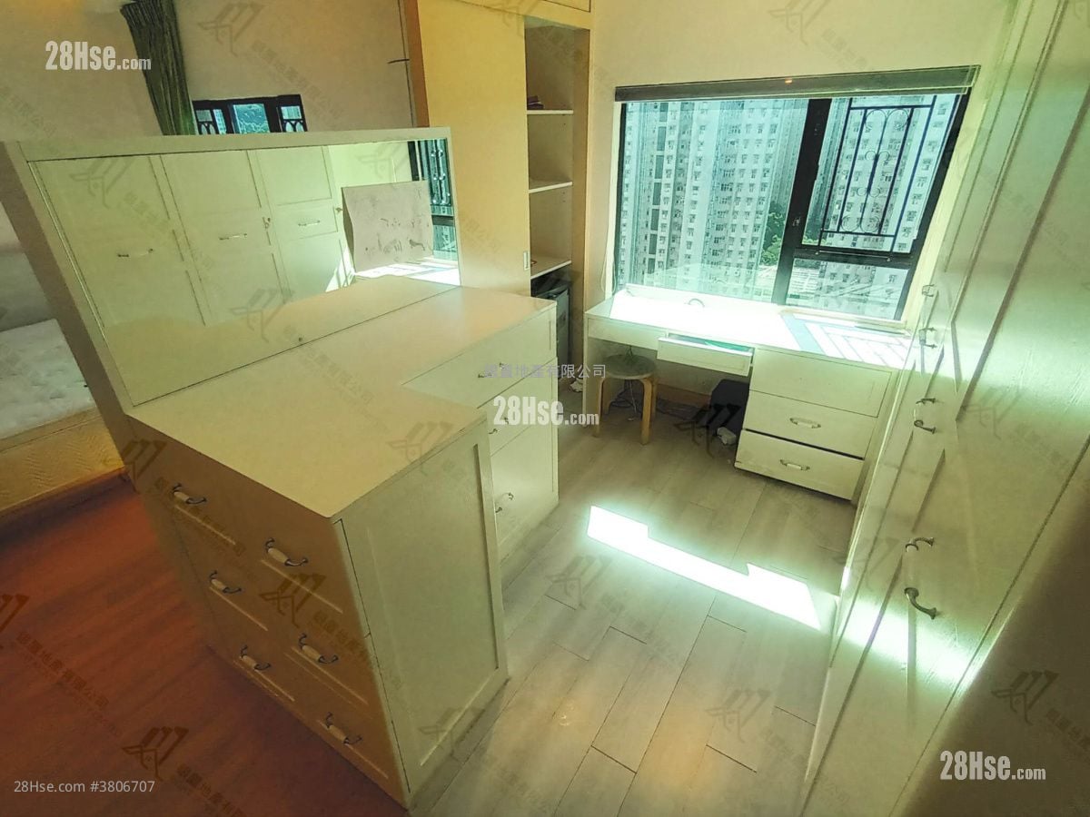 雅典居 售盘 3 房 , 2 浴室 1,435 平方尺