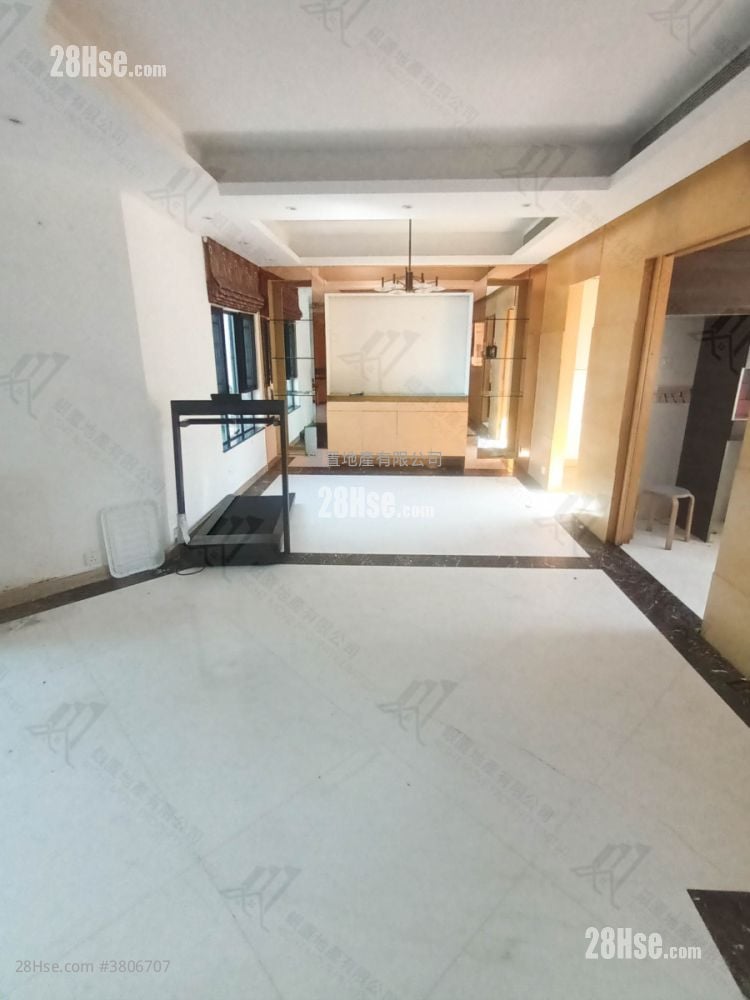 雅典居 售盘 3 房 , 2 浴室 1,435 平方尺