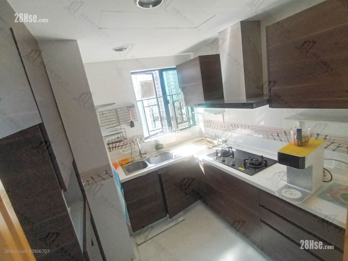 雅典居 售盘 3 房 , 2 浴室 1,435 平方尺