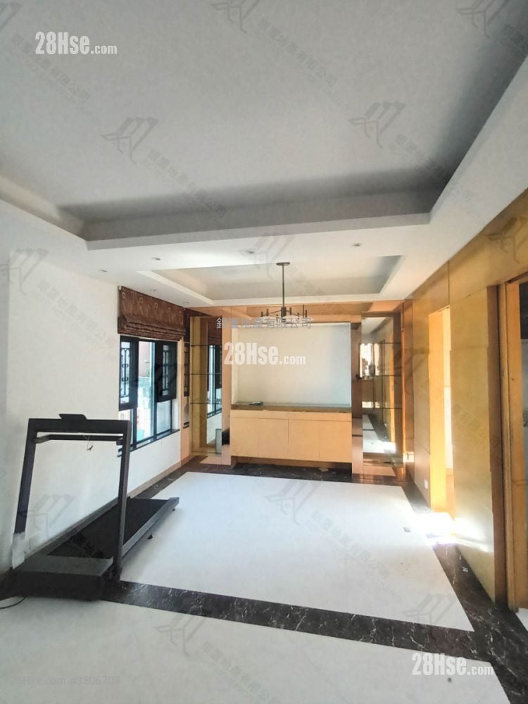 雅典居 售盘 3 房 , 2 浴室 1,435 平方尺