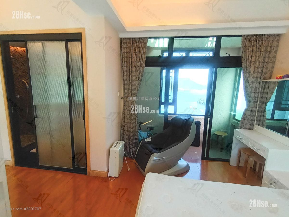 雅典居 售盘 3 房 , 2 浴室 1,435 平方尺