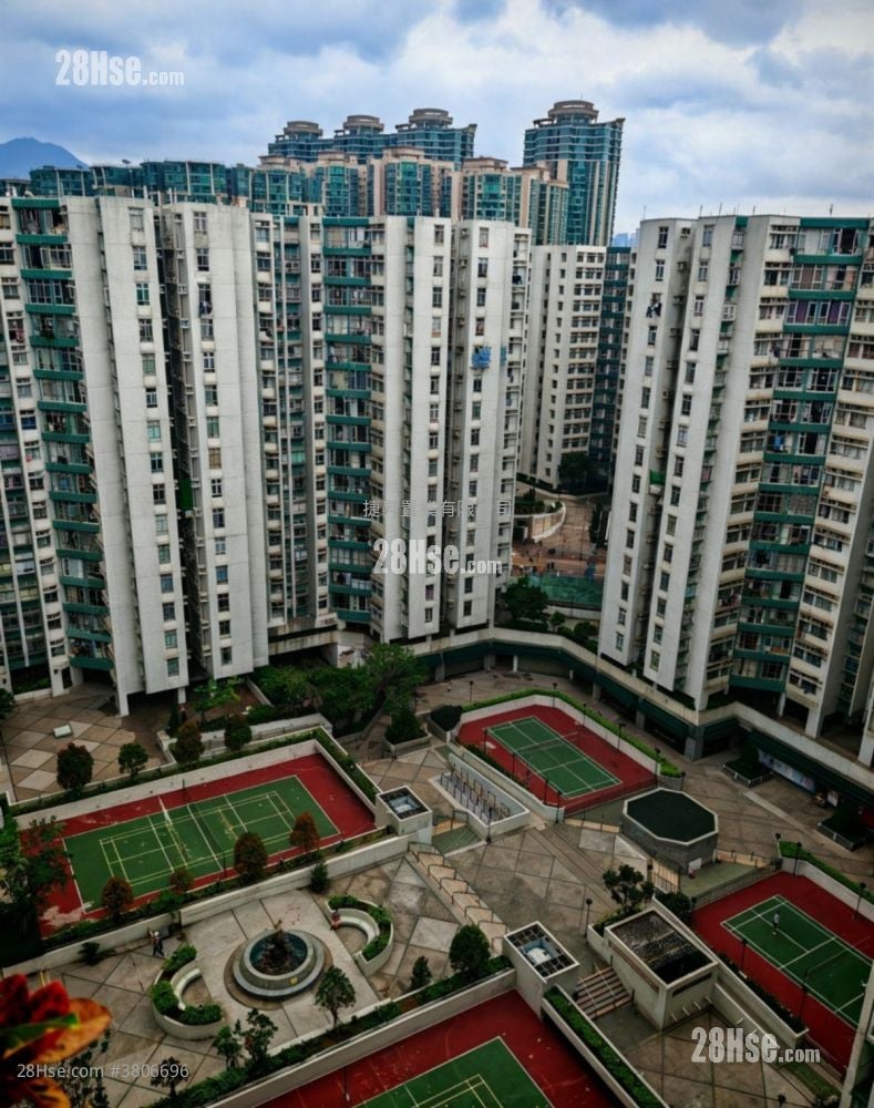 Whampoa Garden Sell 3 Bedrooms , 2 Bathrooms 639 ft²
