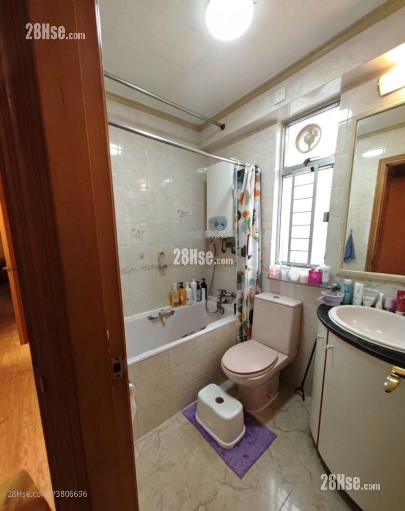 Whampoa Garden Sell 3 Bedrooms , 2 Bathrooms 639 ft²