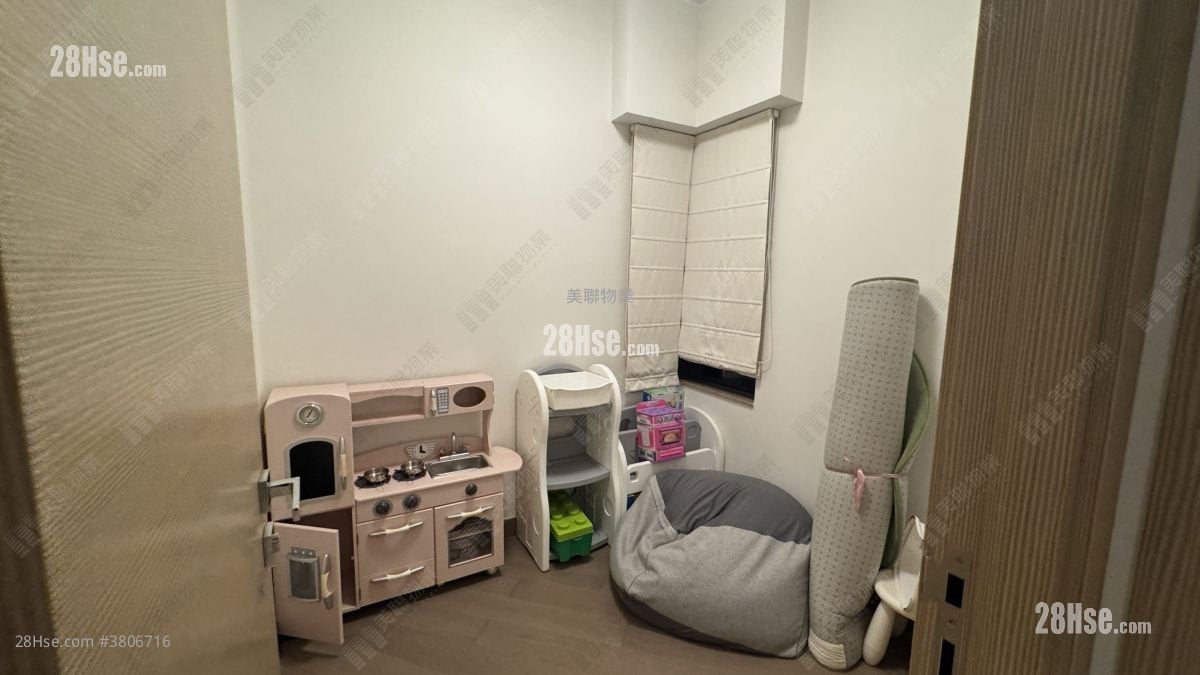 天晉 售盤 4 房 , 2 浴室 949 平方呎