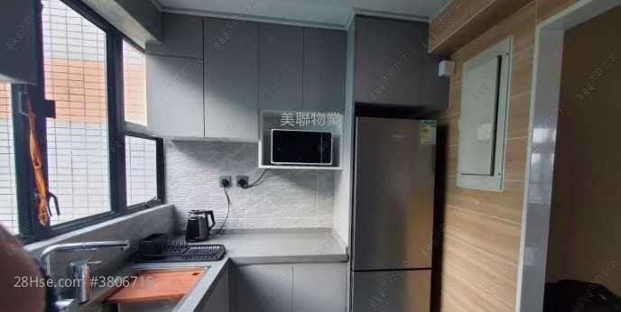 雅典居 售盘 3 房 , 2 浴室 727 平方尺