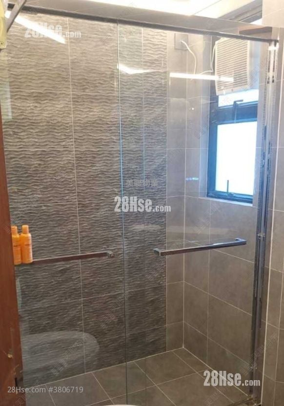 雅典居 售盘 3 房 , 2 浴室 727 平方尺