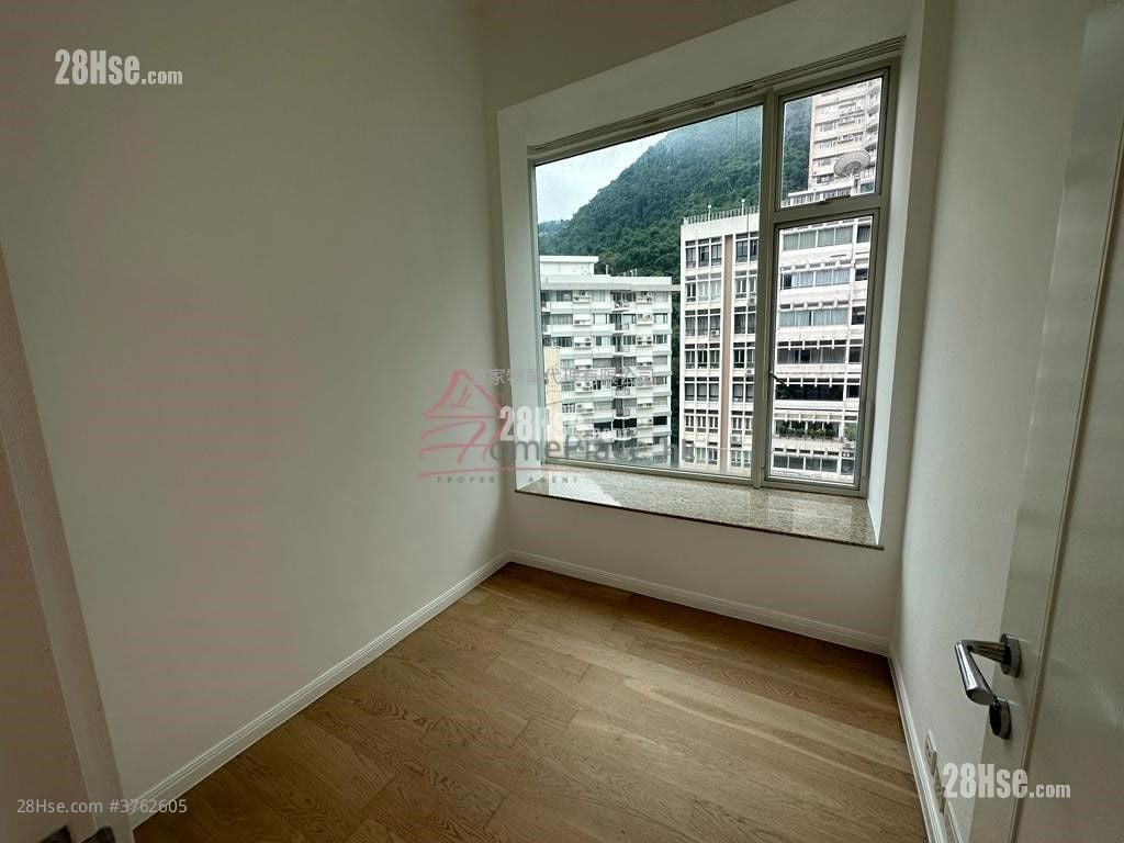 Conduit 18 售盘 3 房 , 2 浴室 920 平方尺