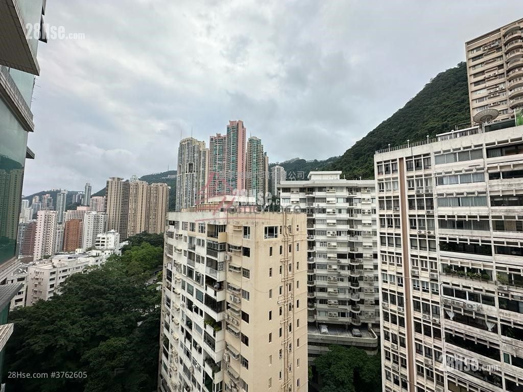 Conduit 18 售盘 3 房 , 2 浴室 920 平方尺