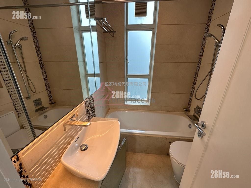 Conduit 18 售盘 3 房 , 2 浴室 920 平方尺