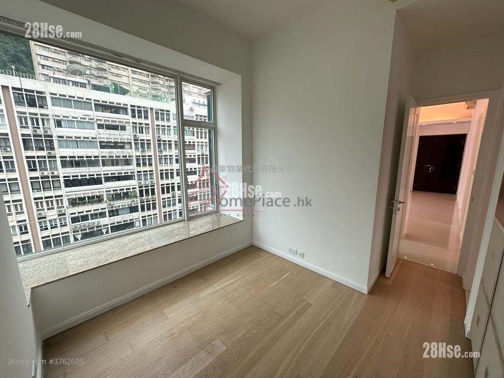 Conduit 18 售盘 3 房 , 2 浴室 920 平方尺