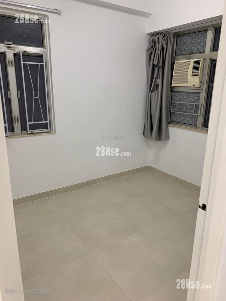 Mary Court Rental 2 Bedrooms , 1 Bathroom 352 ft²