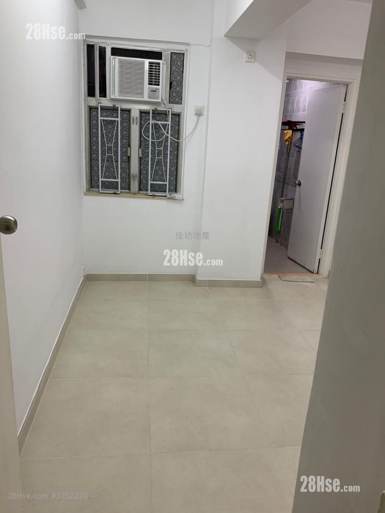 Mary Court Rental 2 Bedrooms , 1 Bathroom 352 ft²