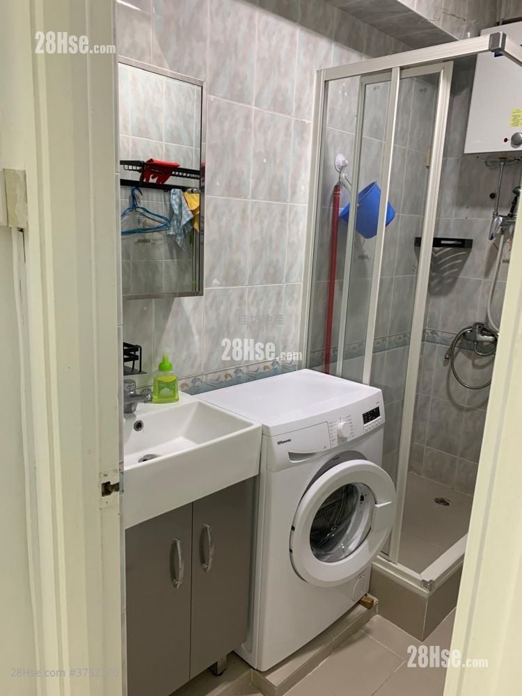 Mary Court Rental 2 Bedrooms , 1 Bathroom 352 ft²