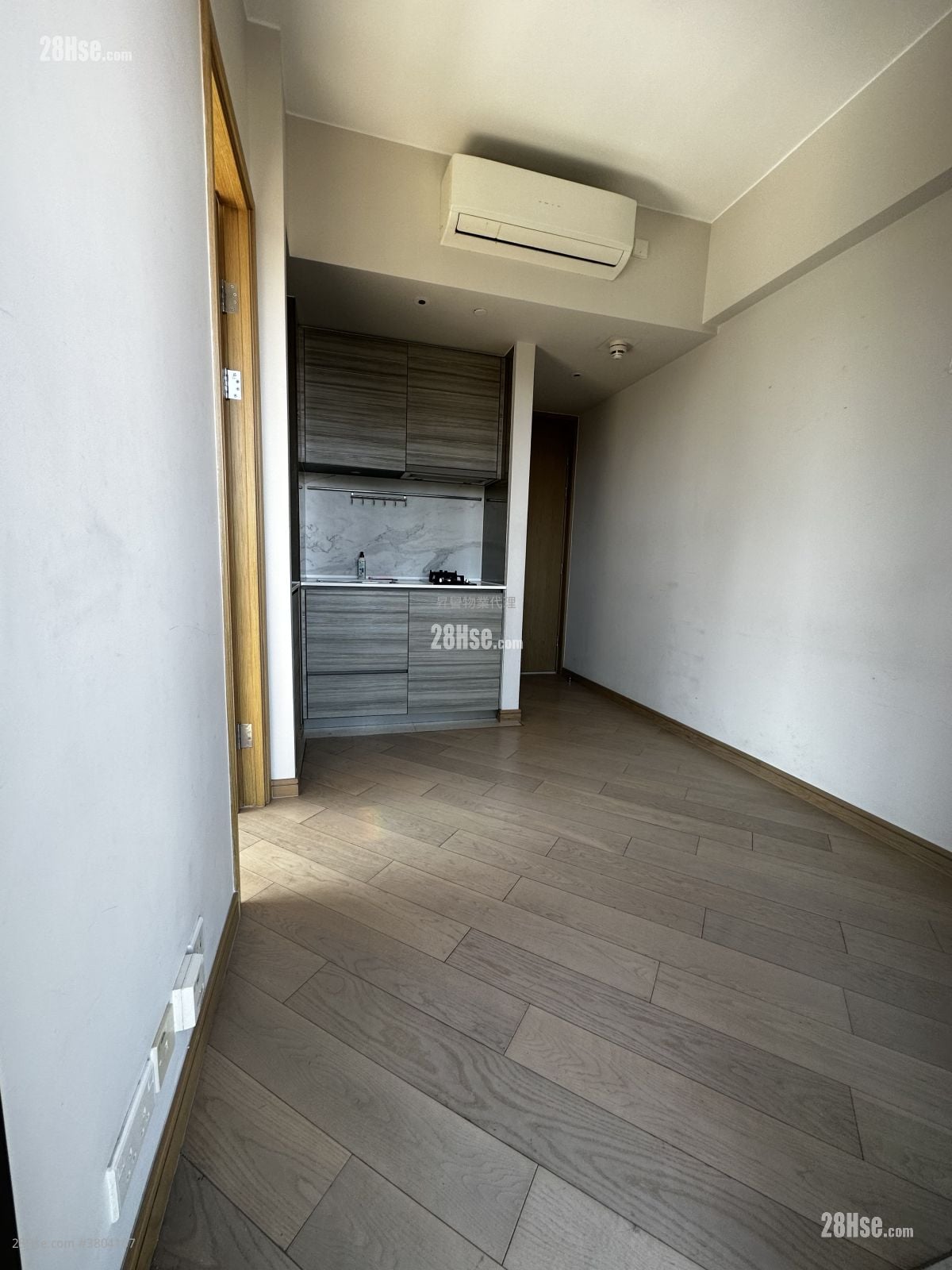 傲形 租盘 1 房 246 平方尺