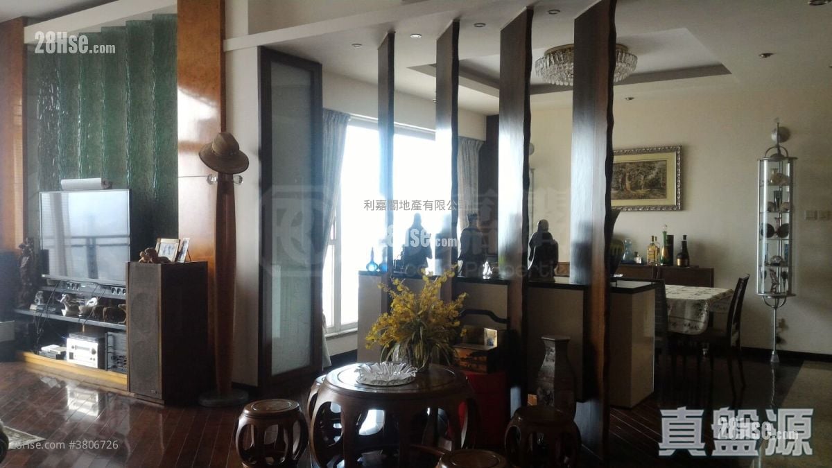 嘉皇台 售盘 4 房 1,764 平方尺