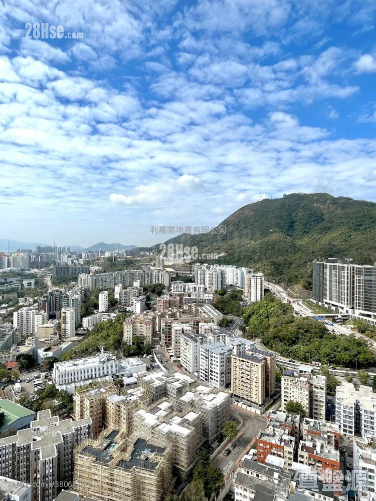 嘉皇台 售盘 4 房 1,764 平方尺