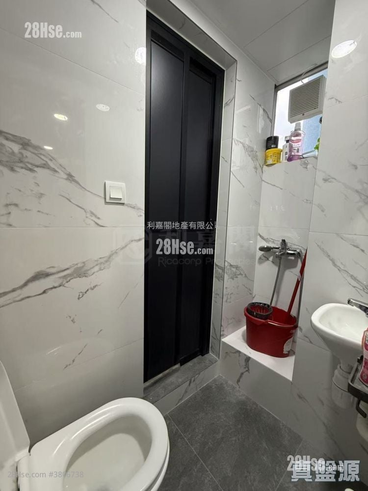 海名轩 售盘 3 房 1,356 平方尺