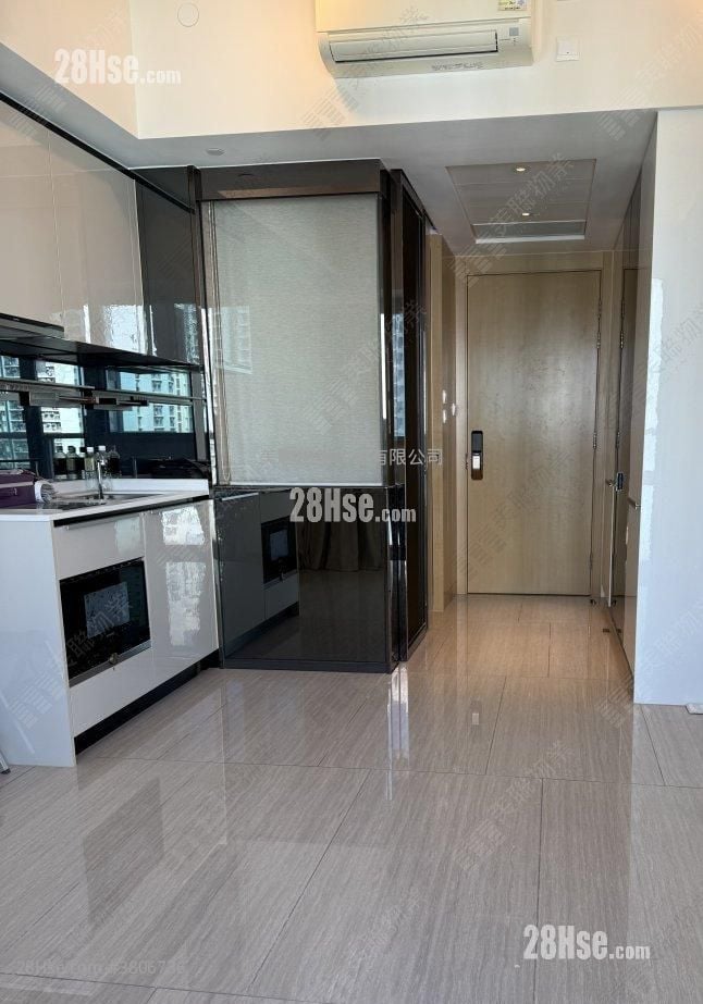 Cullinan West Sell 272 ft²