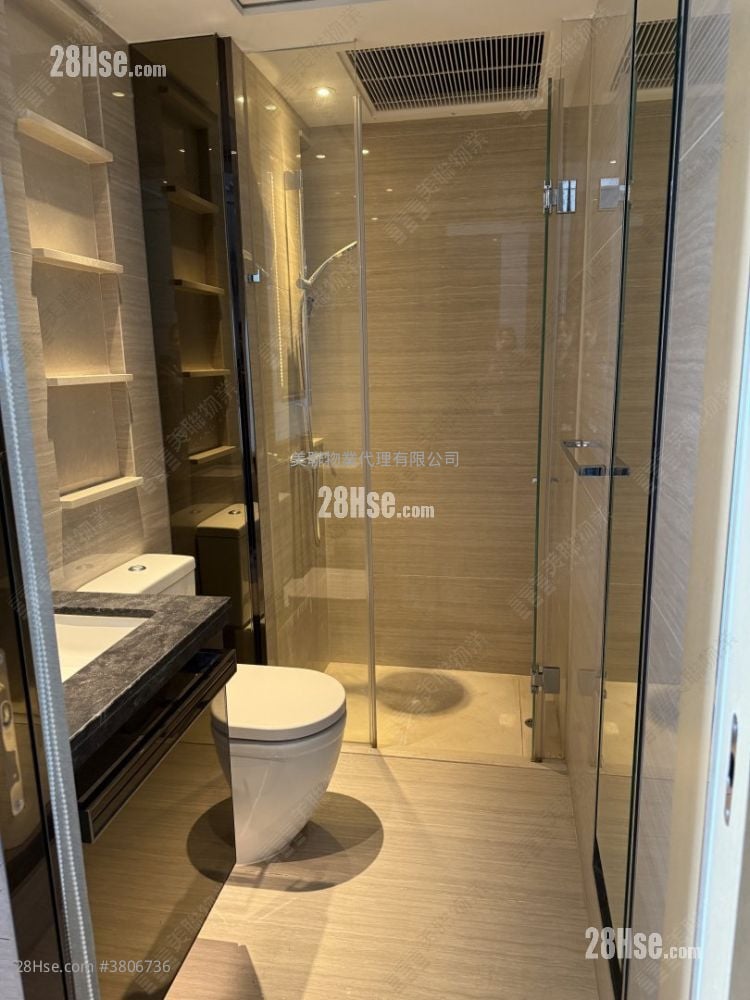 Cullinan West Sell 272 ft²