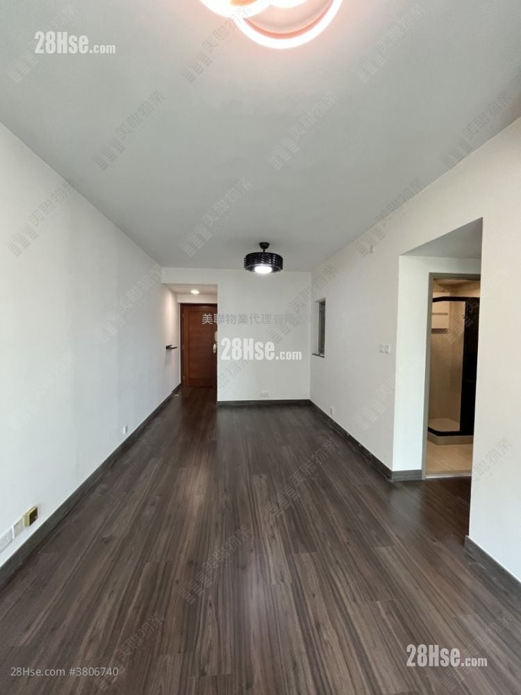 Sorrento Sell 2 Bedrooms , 2 Bathrooms 620 ft²