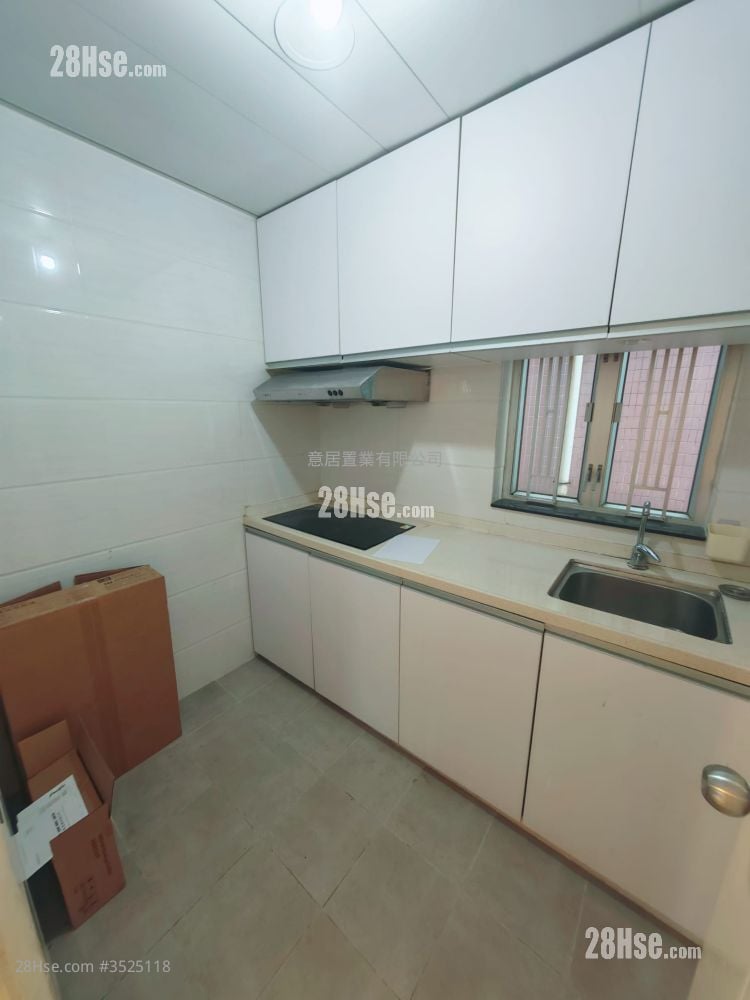 村屋 租盘 3 房 , 1 浴室 700 平方尺