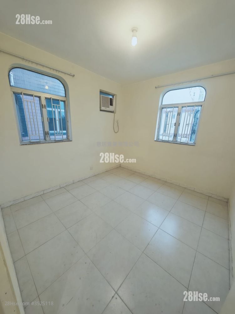 村屋 租盘 3 房 , 1 浴室 700 平方尺