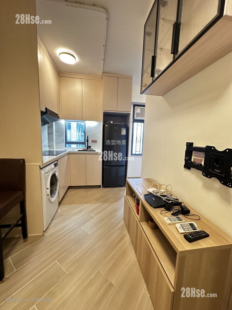 维新大厦 租盘 2 房 , 1 浴室 271 平方尺