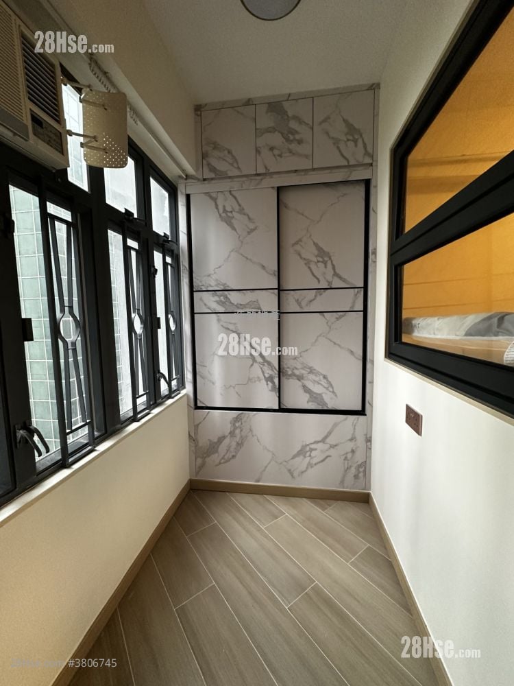 维新大厦 租盘 2 房 , 1 浴室 271 平方尺