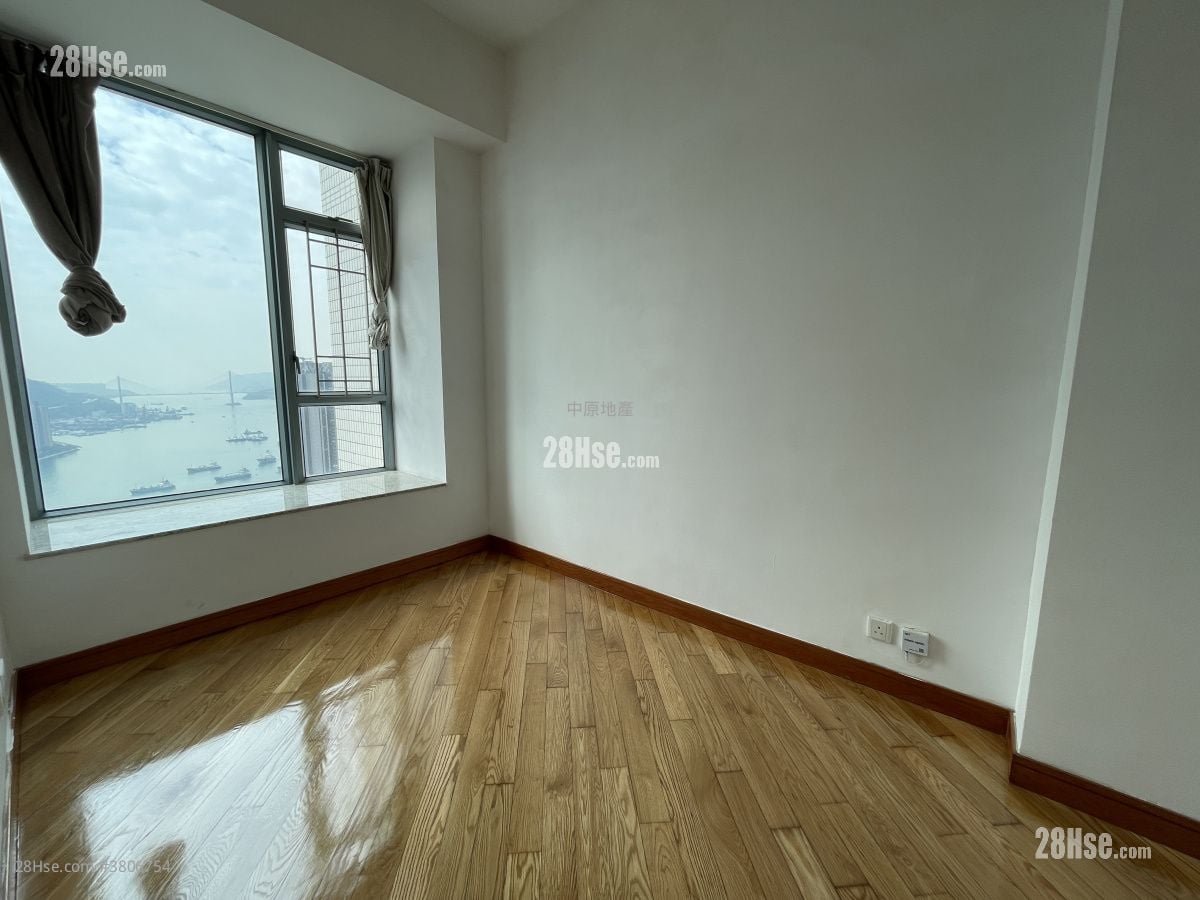 The Dynasty Rental 3 Bedrooms , 2 Bathrooms 728 ft²