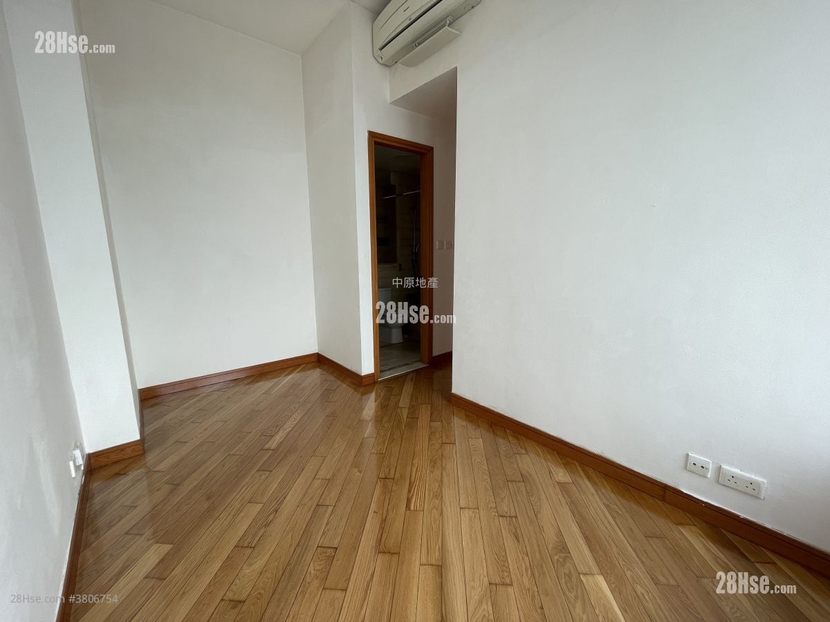 The Dynasty Rental 3 Bedrooms , 2 Bathrooms 728 ft²