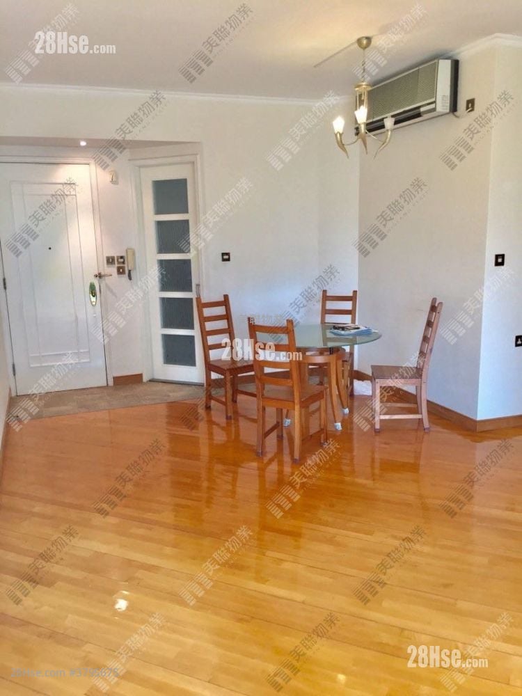 厅: 奕翠园 租盘 3 房 , 3 浴室 1,022 平方尺