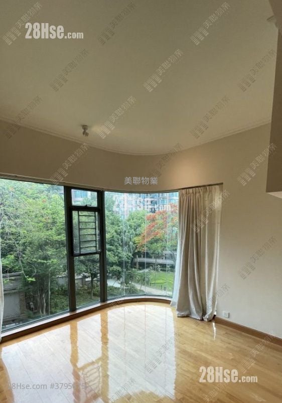 厅: 奕翠园 租盘 3 房 , 3 浴室 1,022 平方尺