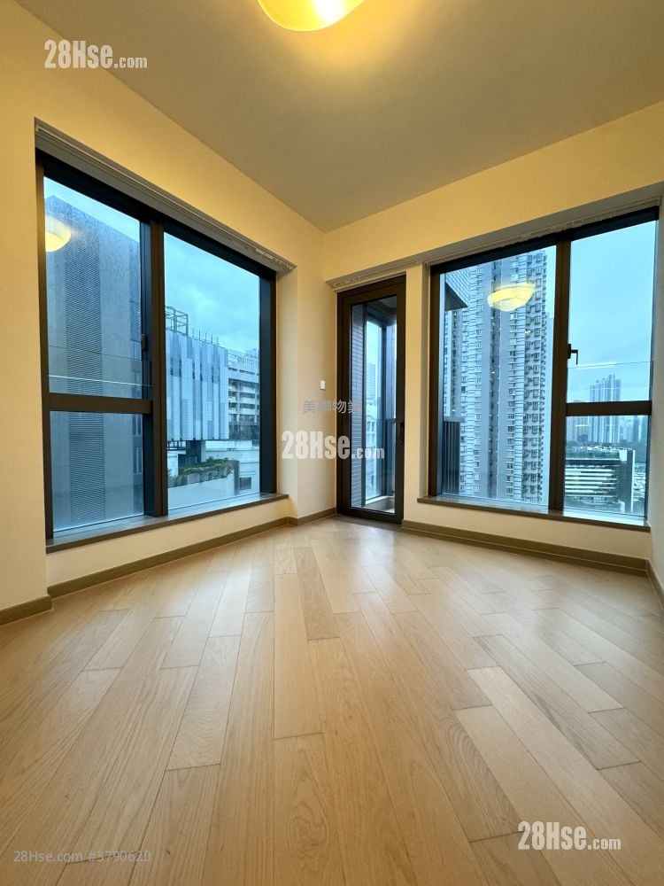 The Southside Rental 4 Bedrooms , 2 Bathrooms 1,135 ft²