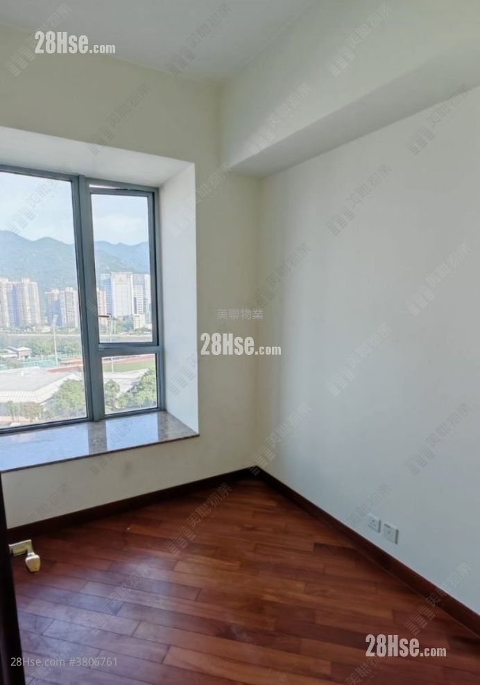 御龙山 售盘 3 房 1,035 平方尺