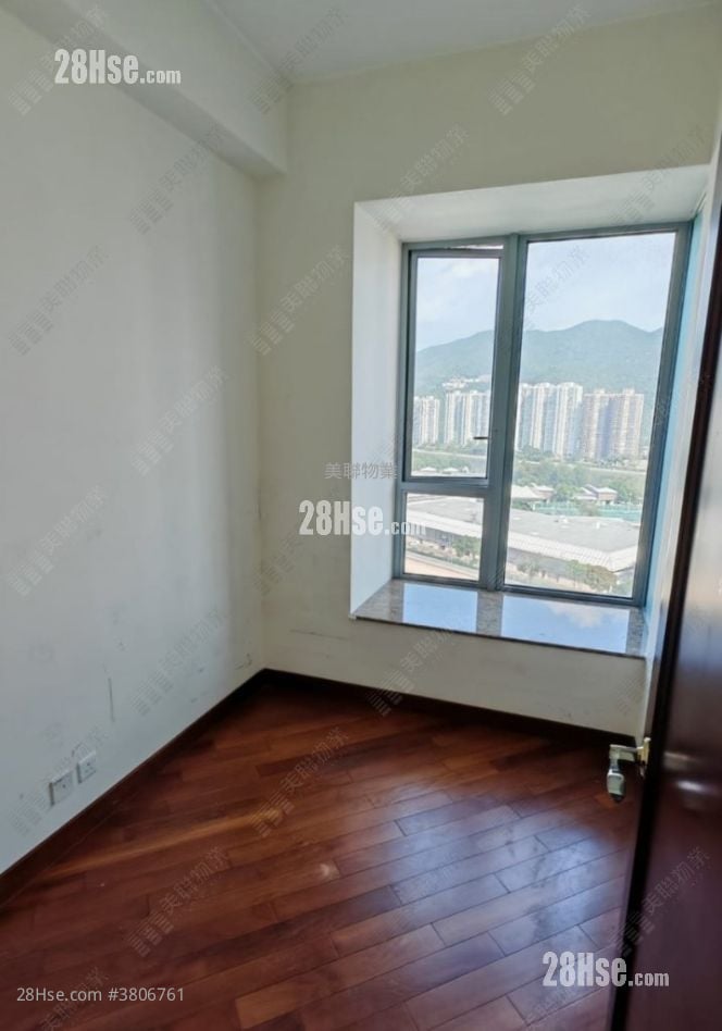 御龙山 售盘 3 房 1,035 平方尺