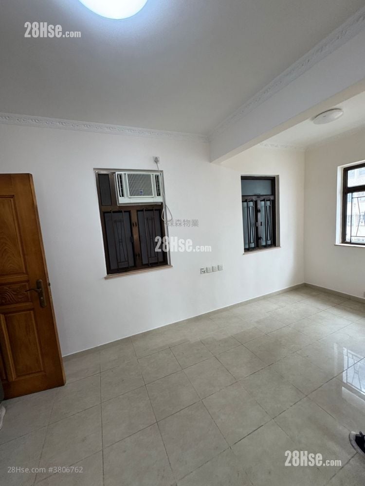 Sing Kong Building Sell 1 Bedroom , 1 Bathroom 307 ft²