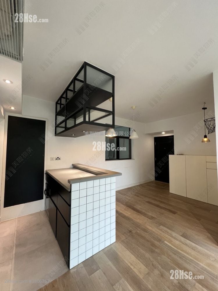 蓝天海岸 售盘 2 房 , 1 浴室 561 平方尺