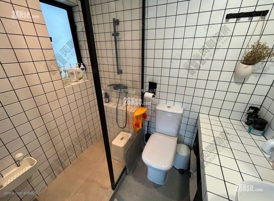 蓝天海岸 售盘 2 房 , 1 浴室 561 平方尺