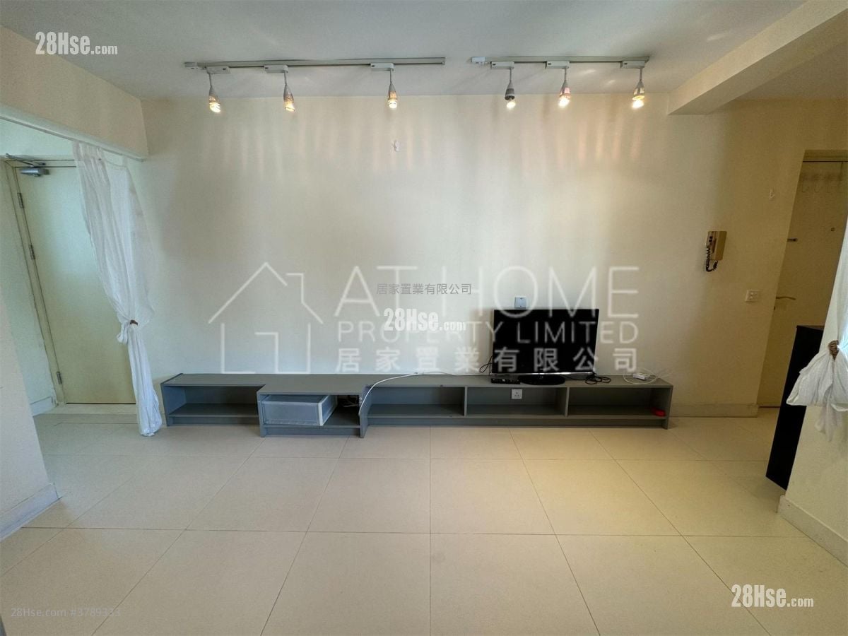 Ka Fai Court Sell Studio , 1 Bathroom 323 ft²