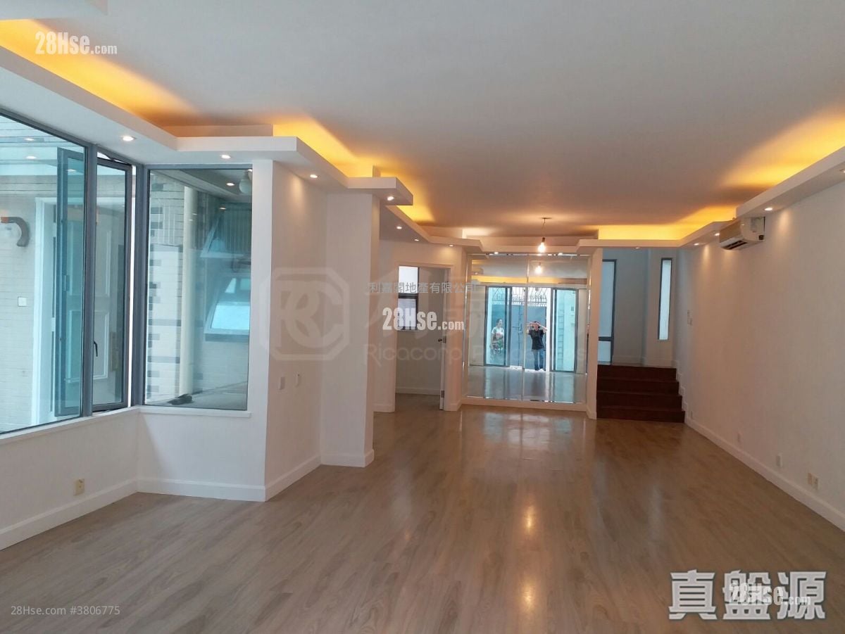 The Arcadia Sell 3 Bedrooms 1,696 ft²