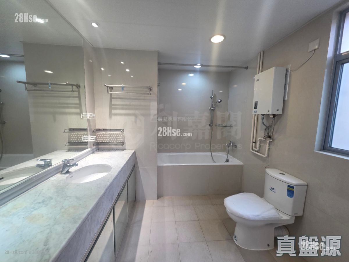 The Arcadia Sell 3 Bedrooms 1,696 ft²