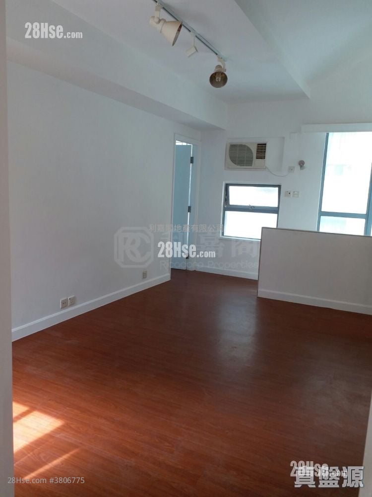 The Arcadia Sell 3 Bedrooms 1,696 ft²