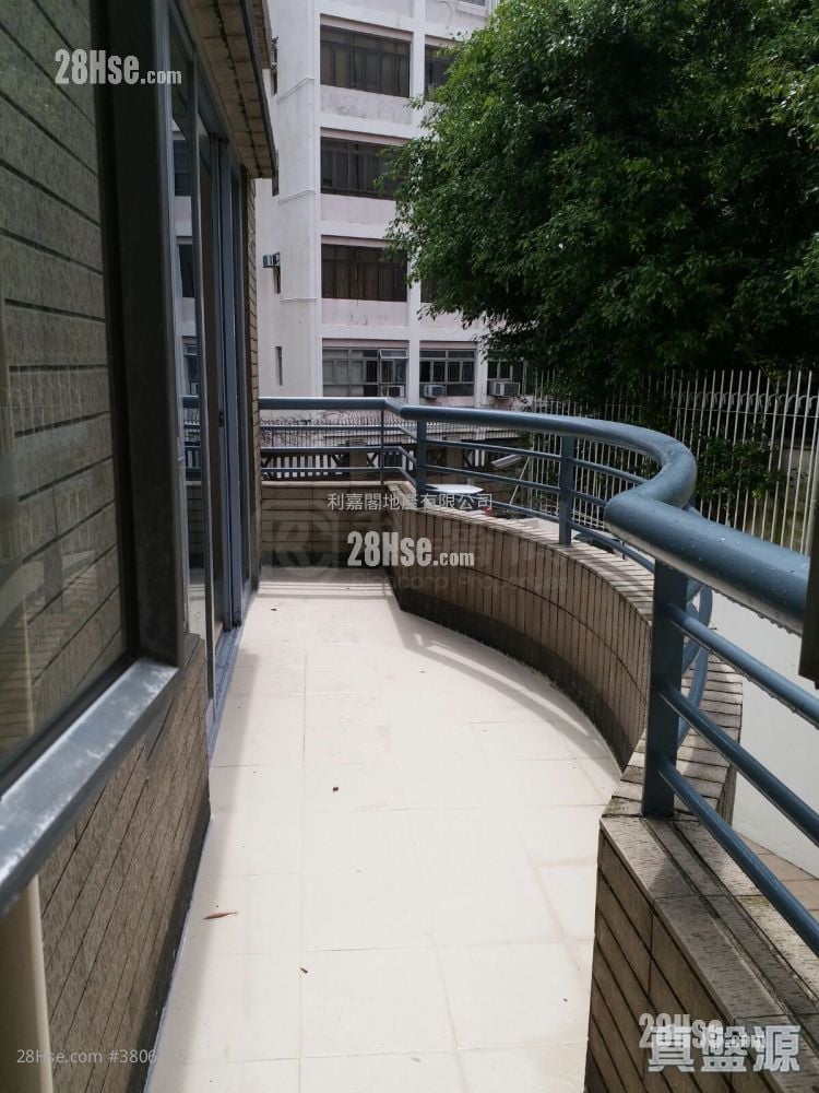 The Arcadia Sell 3 Bedrooms 1,696 ft²