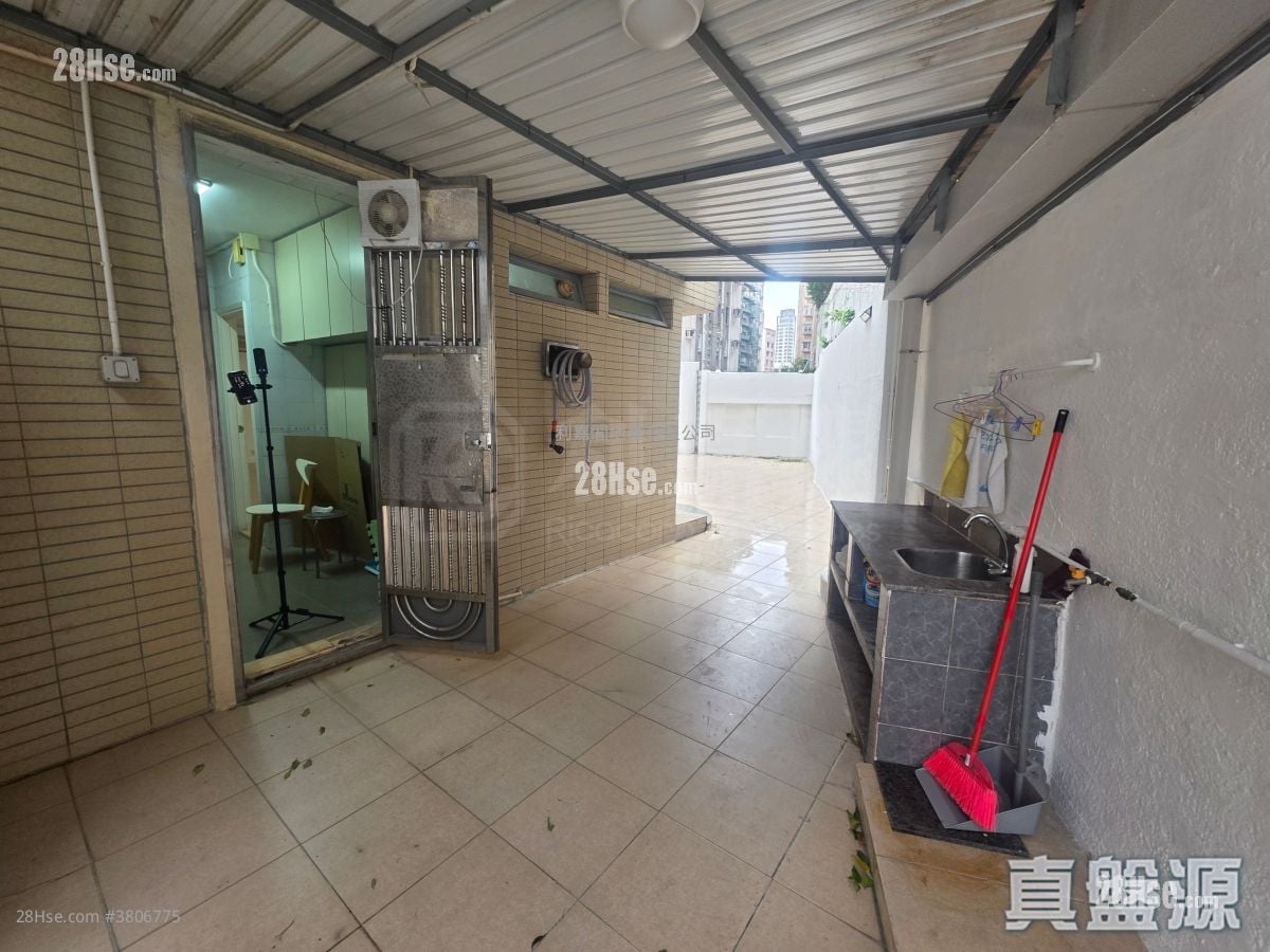 The Arcadia Sell 3 Bedrooms 1,696 ft²