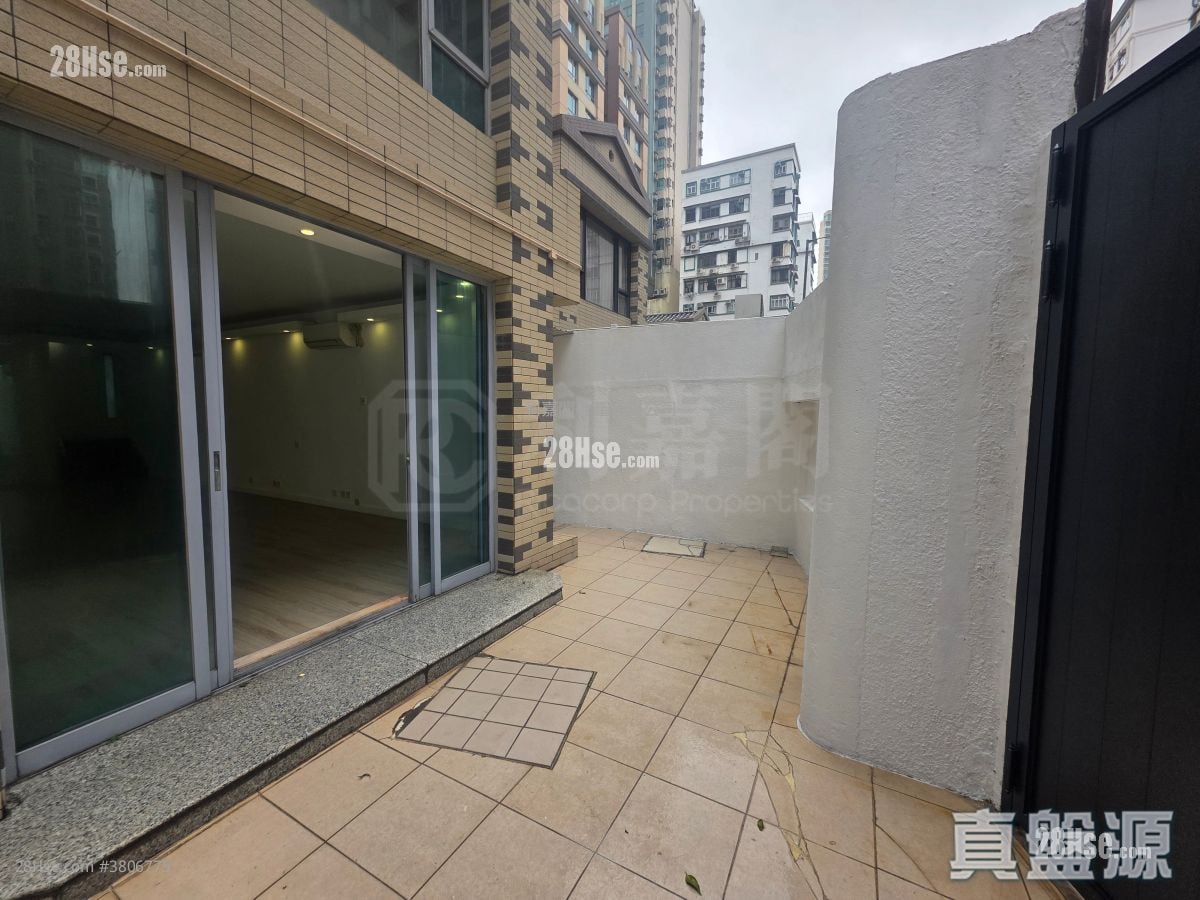 The Arcadia Sell 3 Bedrooms 1,696 ft²