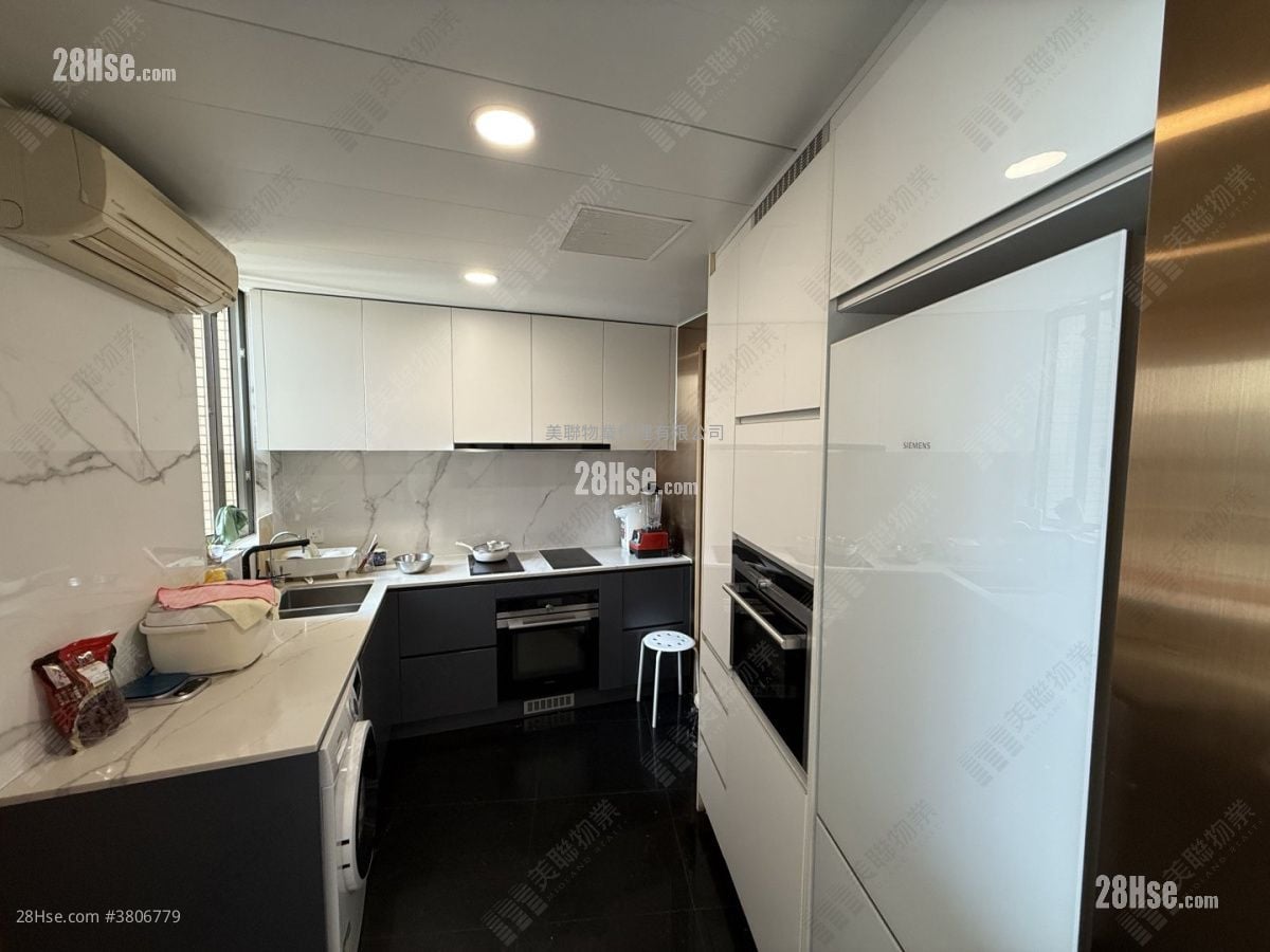 君颐峰 售盘 3 房 , 3 浴室 1,074 平方尺