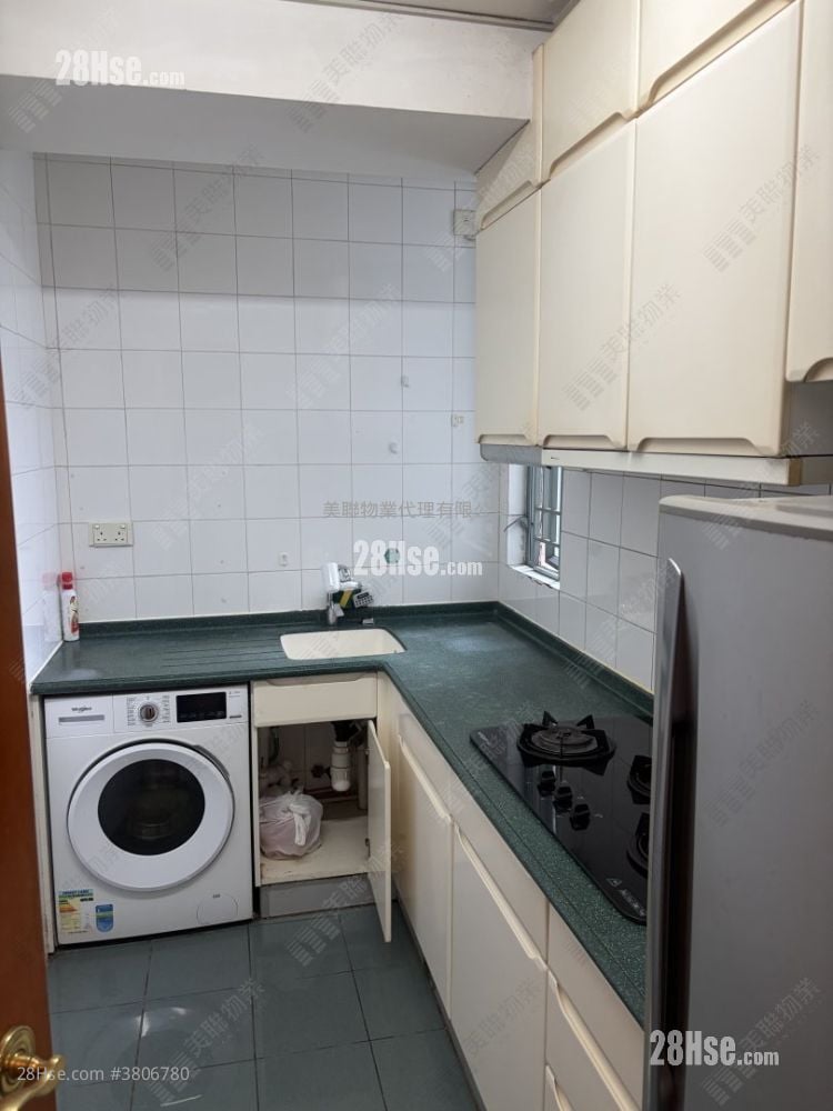 Tung Chung Crescent Sell 2 Bedrooms , 1 Bathroom 527 ft²