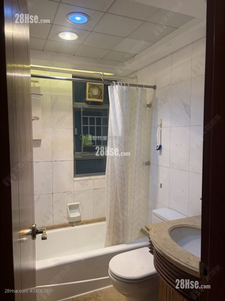 Tung Chung Crescent Sell 2 Bedrooms , 1 Bathroom 527 ft²