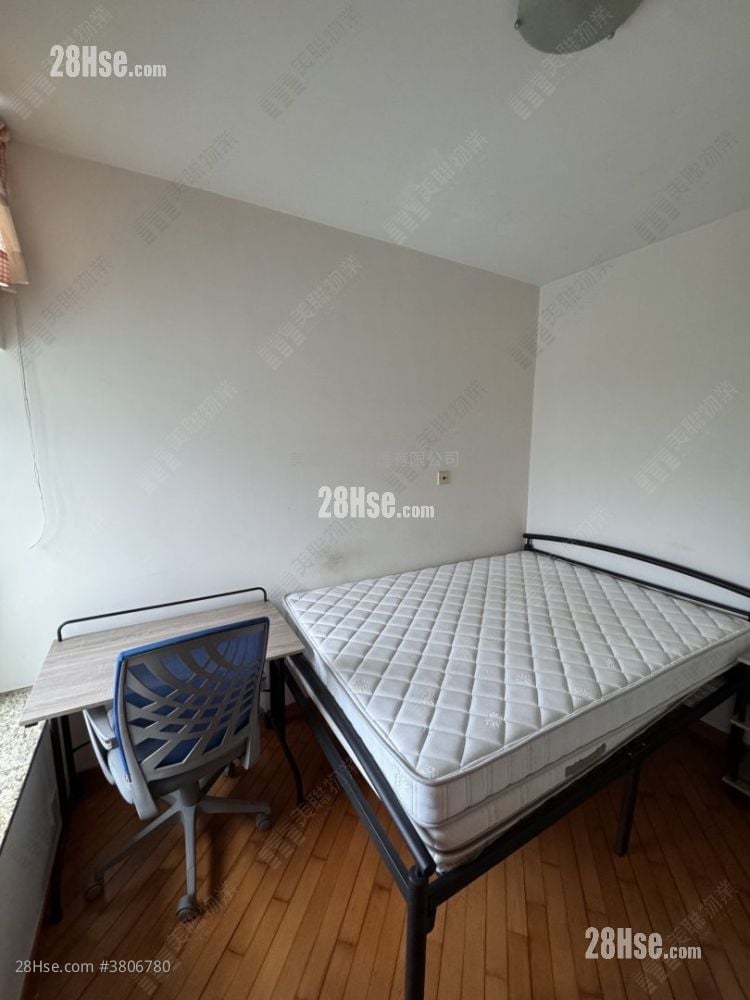 Tung Chung Crescent Sell 2 Bedrooms , 1 Bathroom 527 ft²